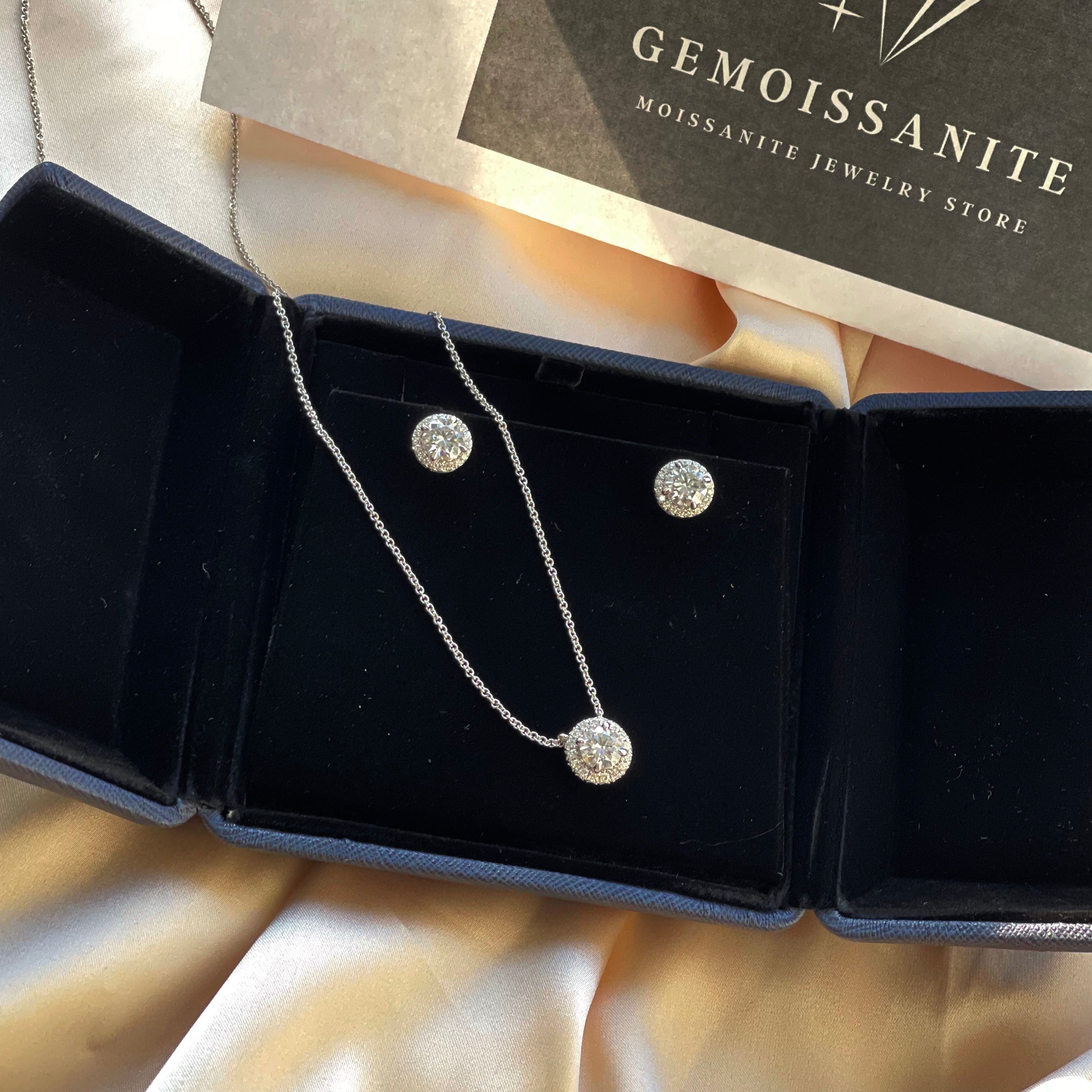 The Untold Story of Moissanite: A Meteorite's Journey to Luxury Jewelry