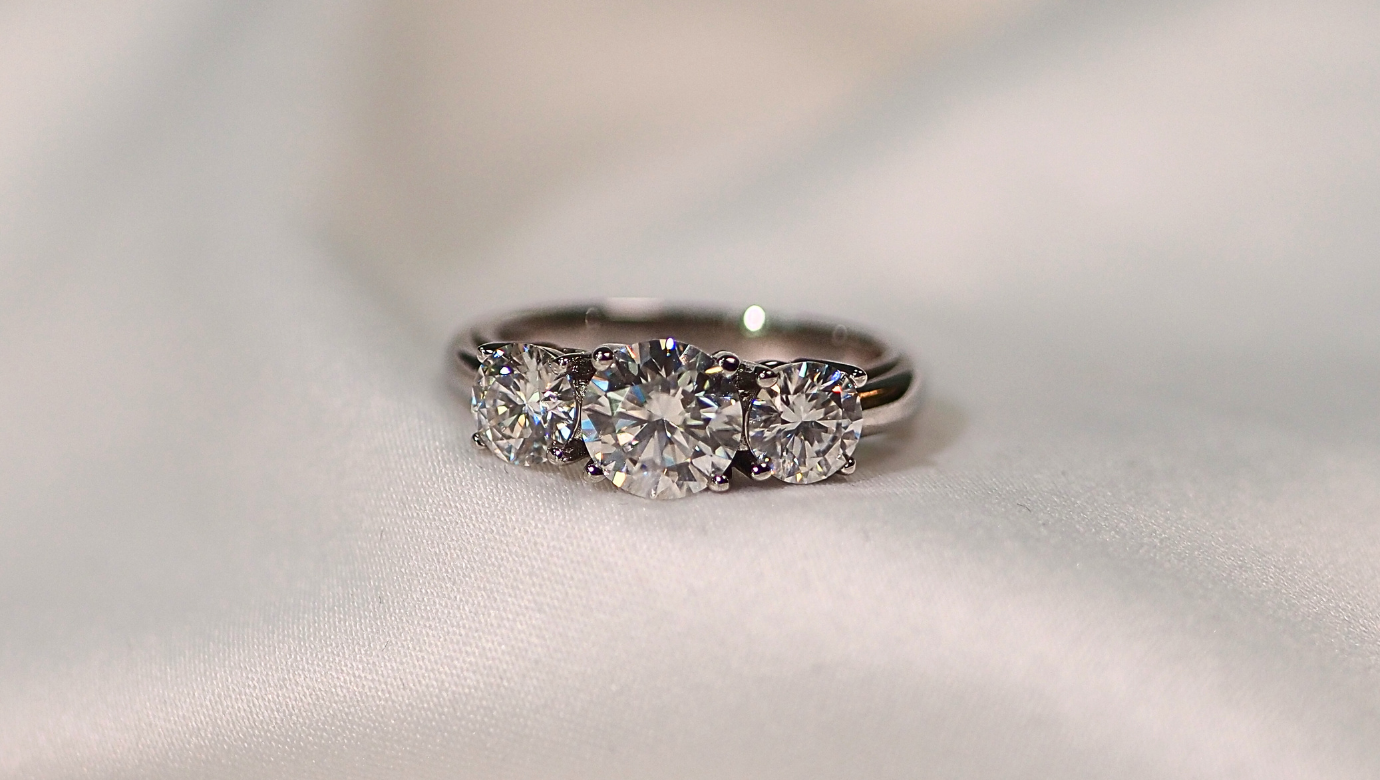 How to Buy an Engagement Ring