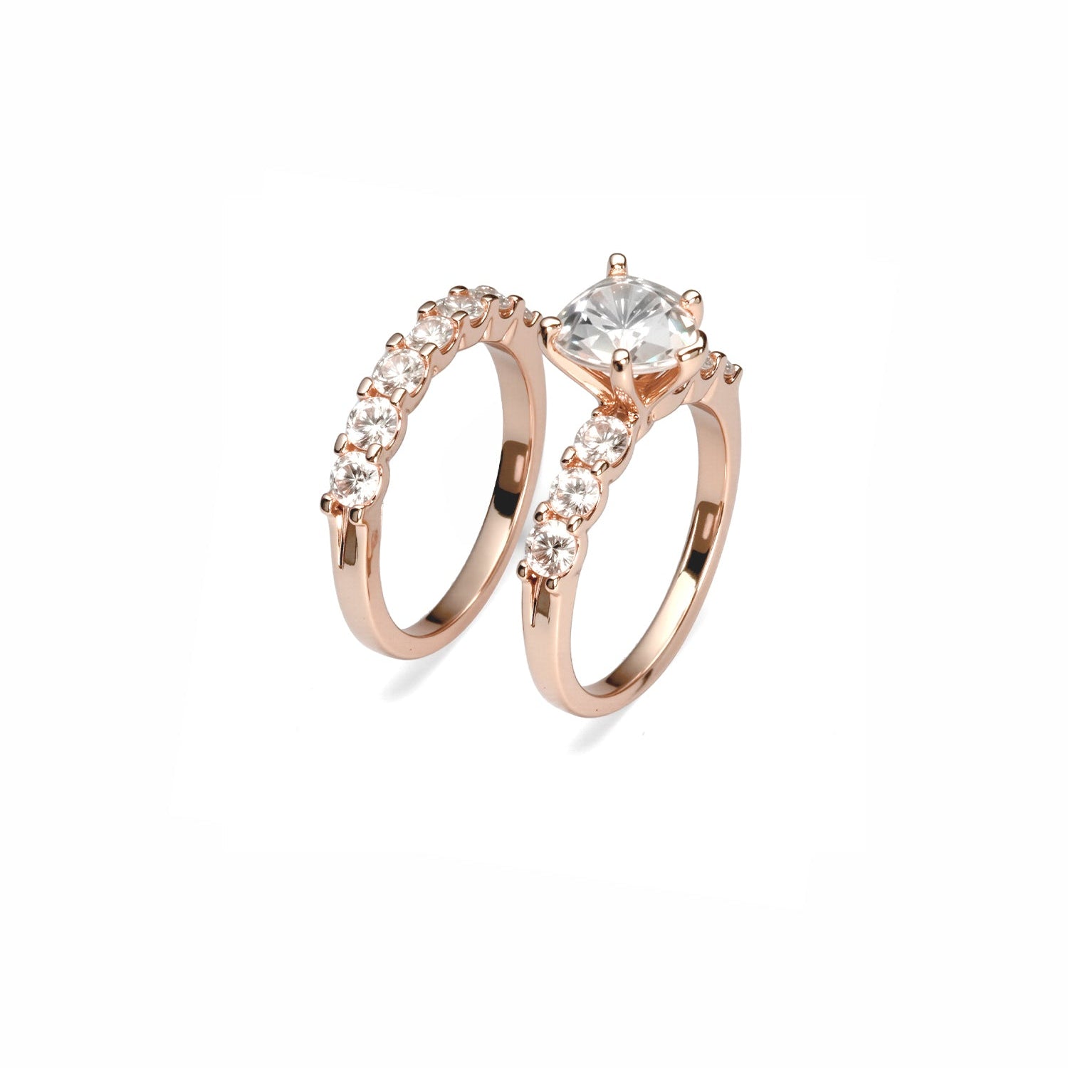 Heart-Shaped Diamond Ring Set – Solitaire Engagement Ring with Matching Pavé Band
