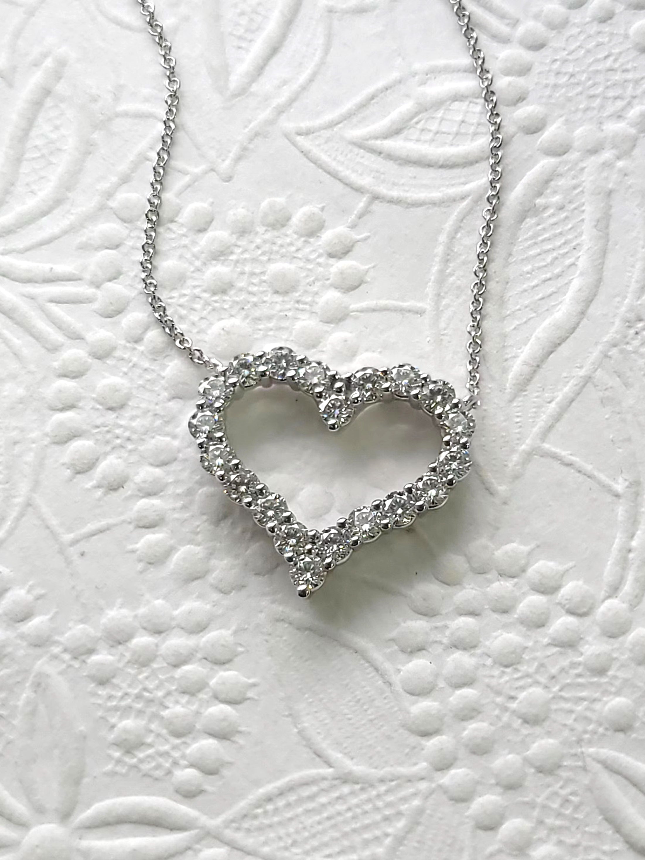 14K Solid White Gold Heart Moissanite Pendant Necklace