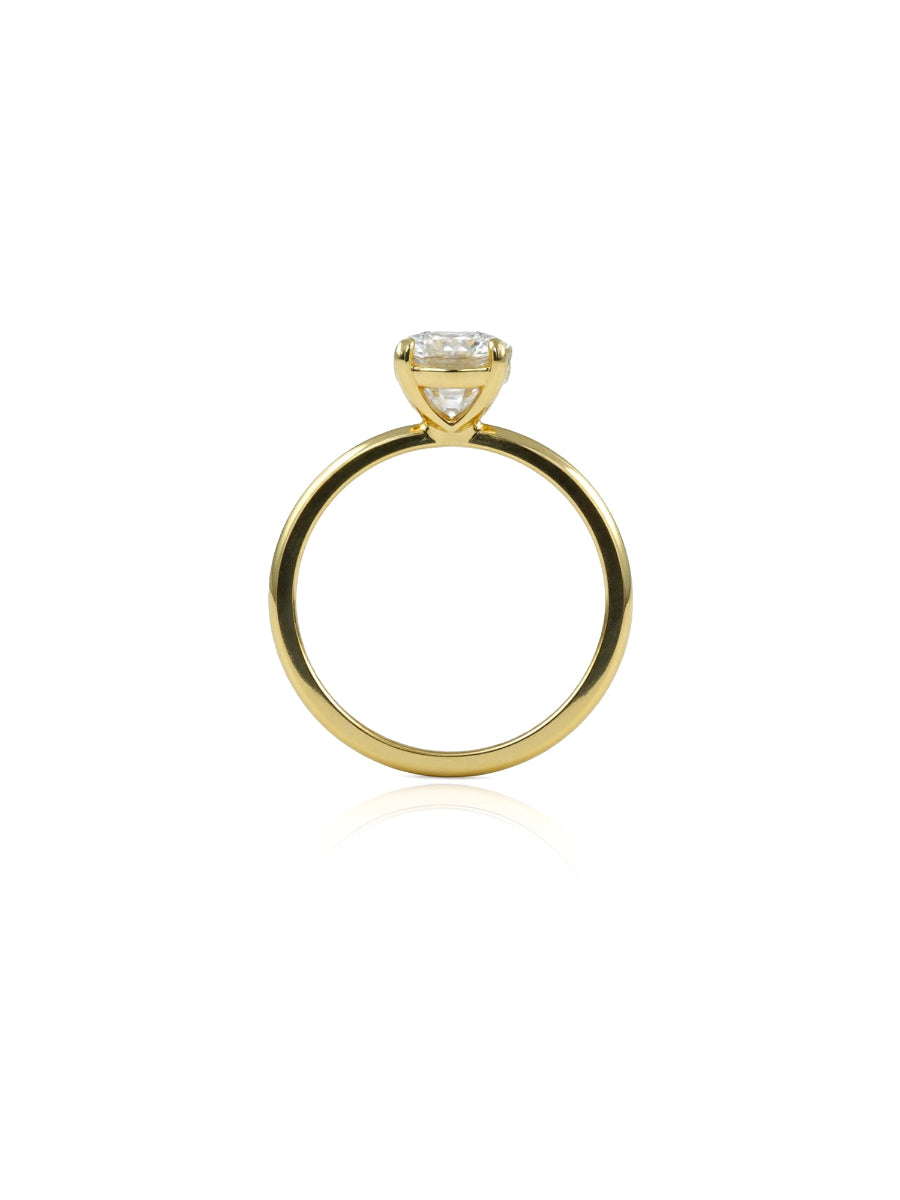 14K Gold 2.0Ctw. Oval Cut Engagement Ring