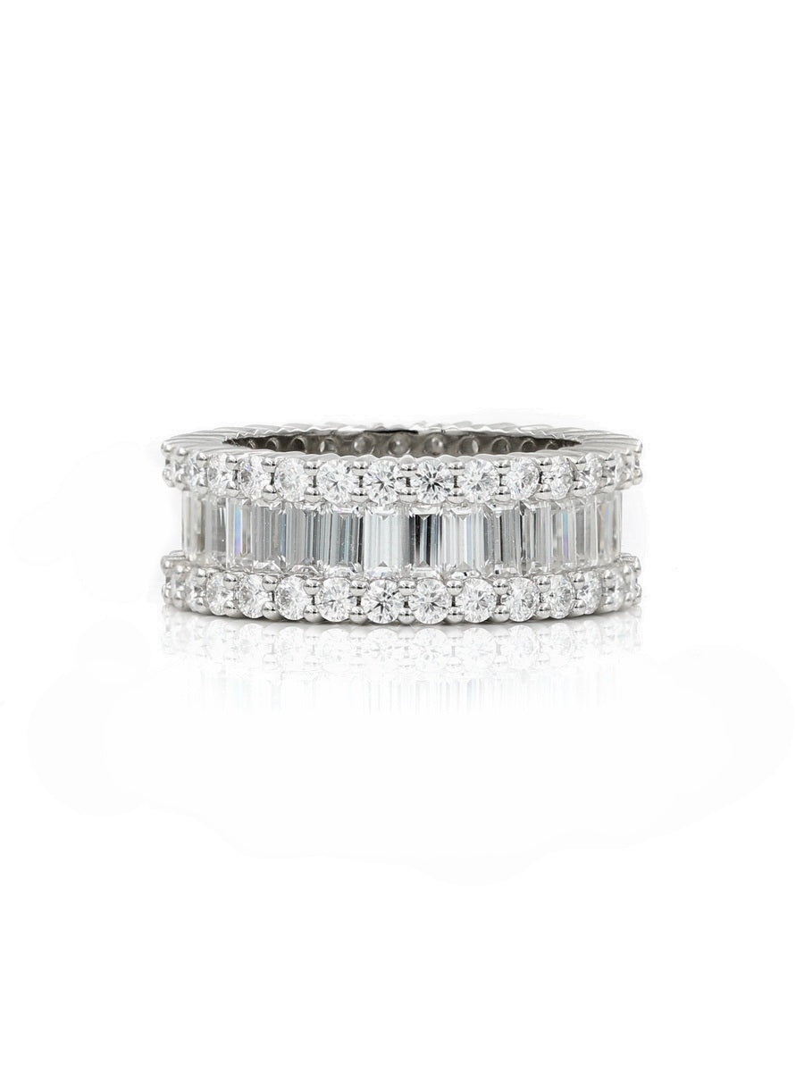 14K Gold Emerald & Round Cut Moissanite Band