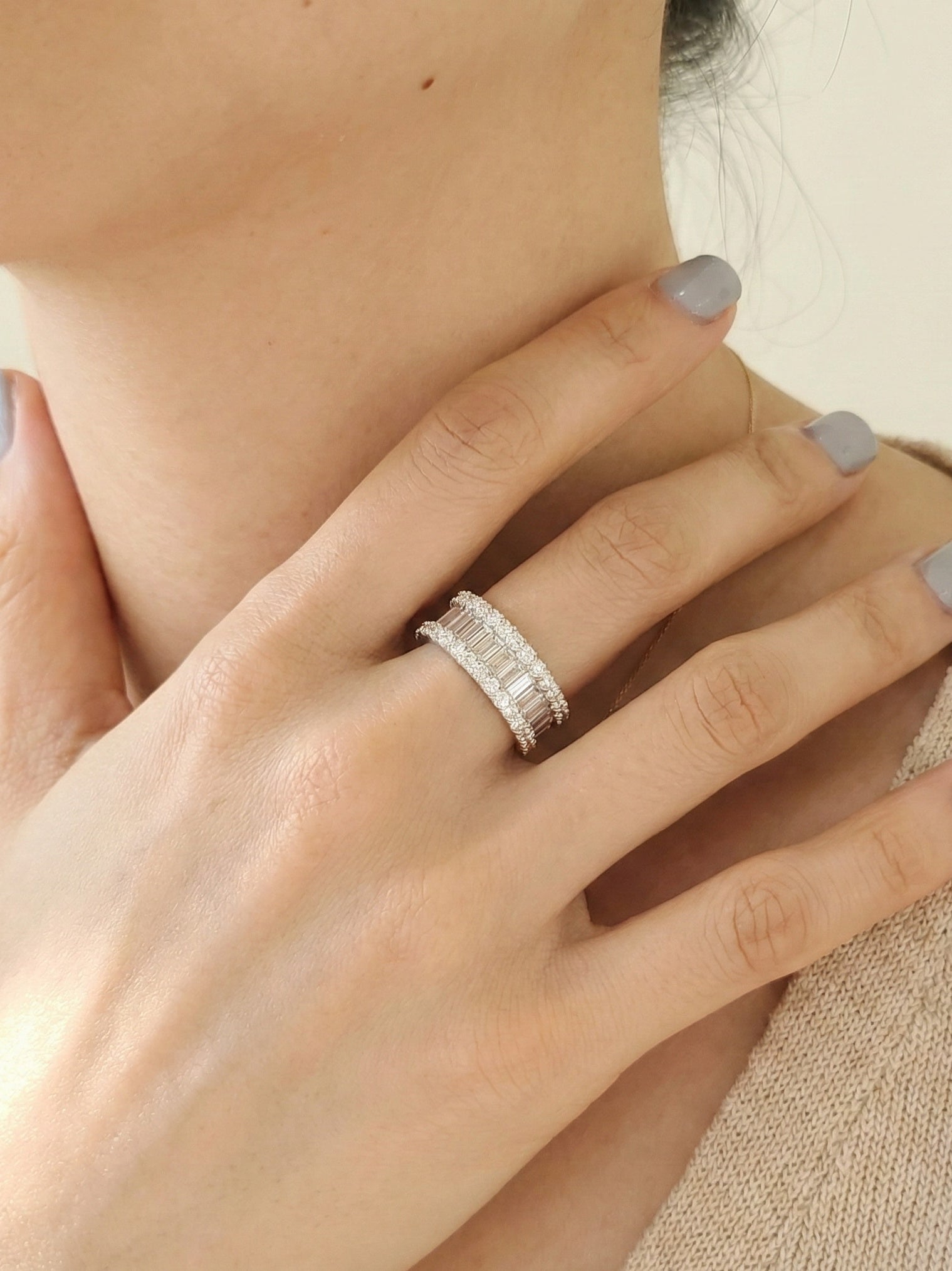 925 Silver Baguette and Round Cut Moissanite Band