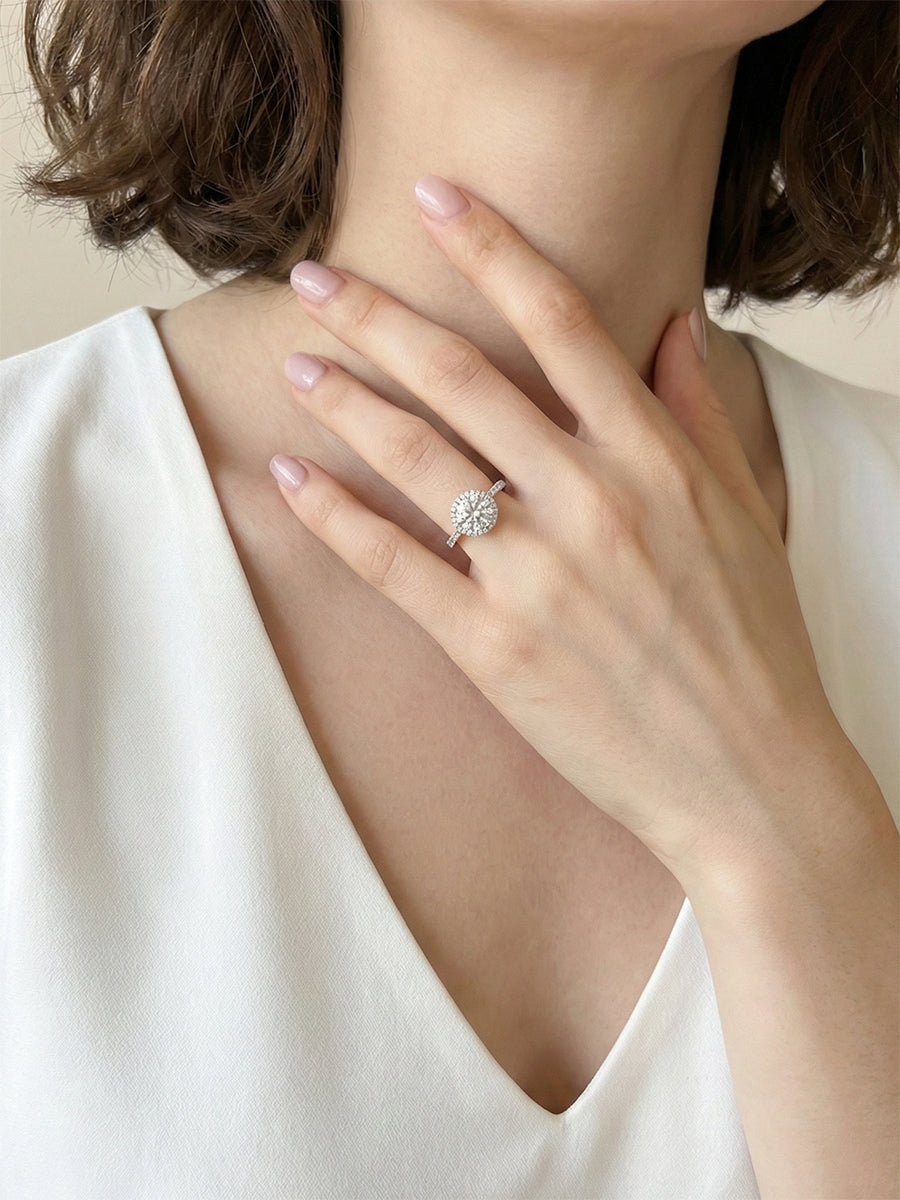 925 Silver Halo Setting Moissanite Engagement Ring