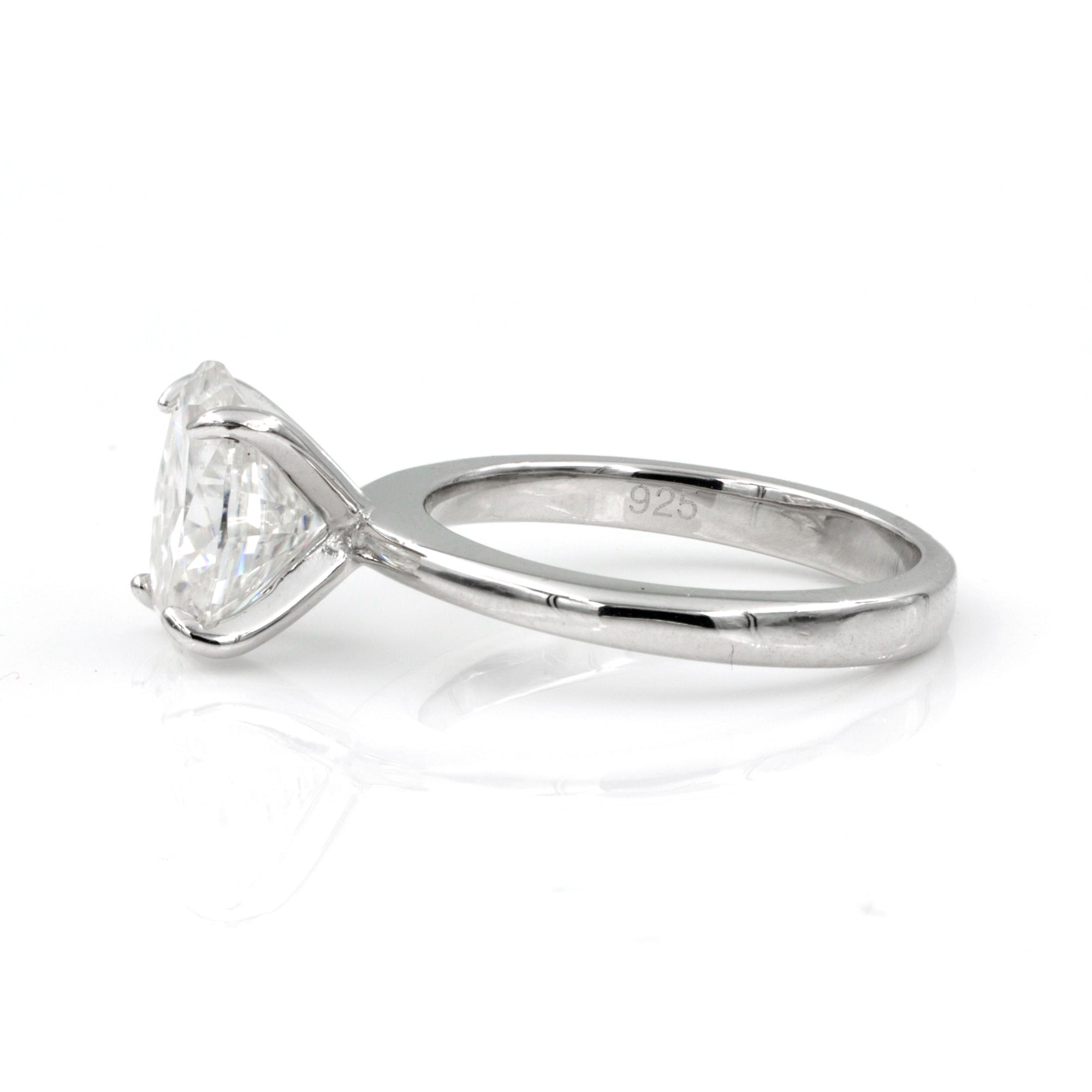 925 Silver 4.0Ctw. Oval Cut Moissanite Ring