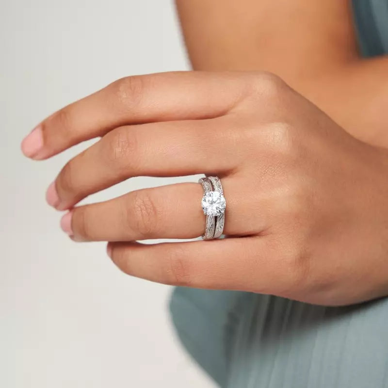 Vintage-Inspired Solitaire Engagement Emerald Ring