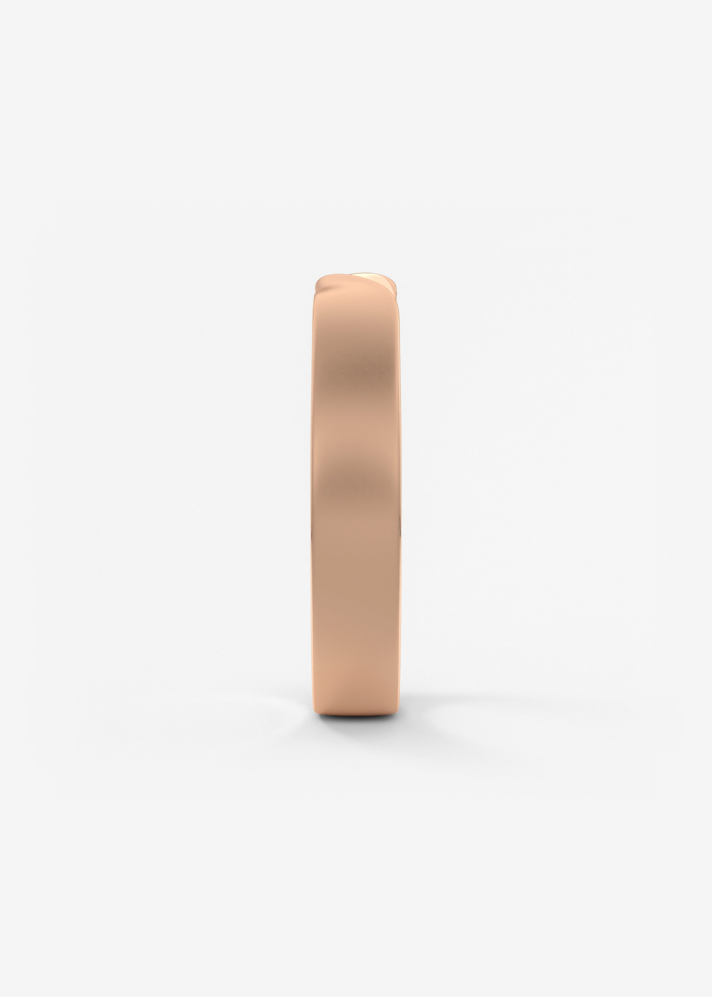 Polished Gold Band with Sculpted Wave‑Form Groove