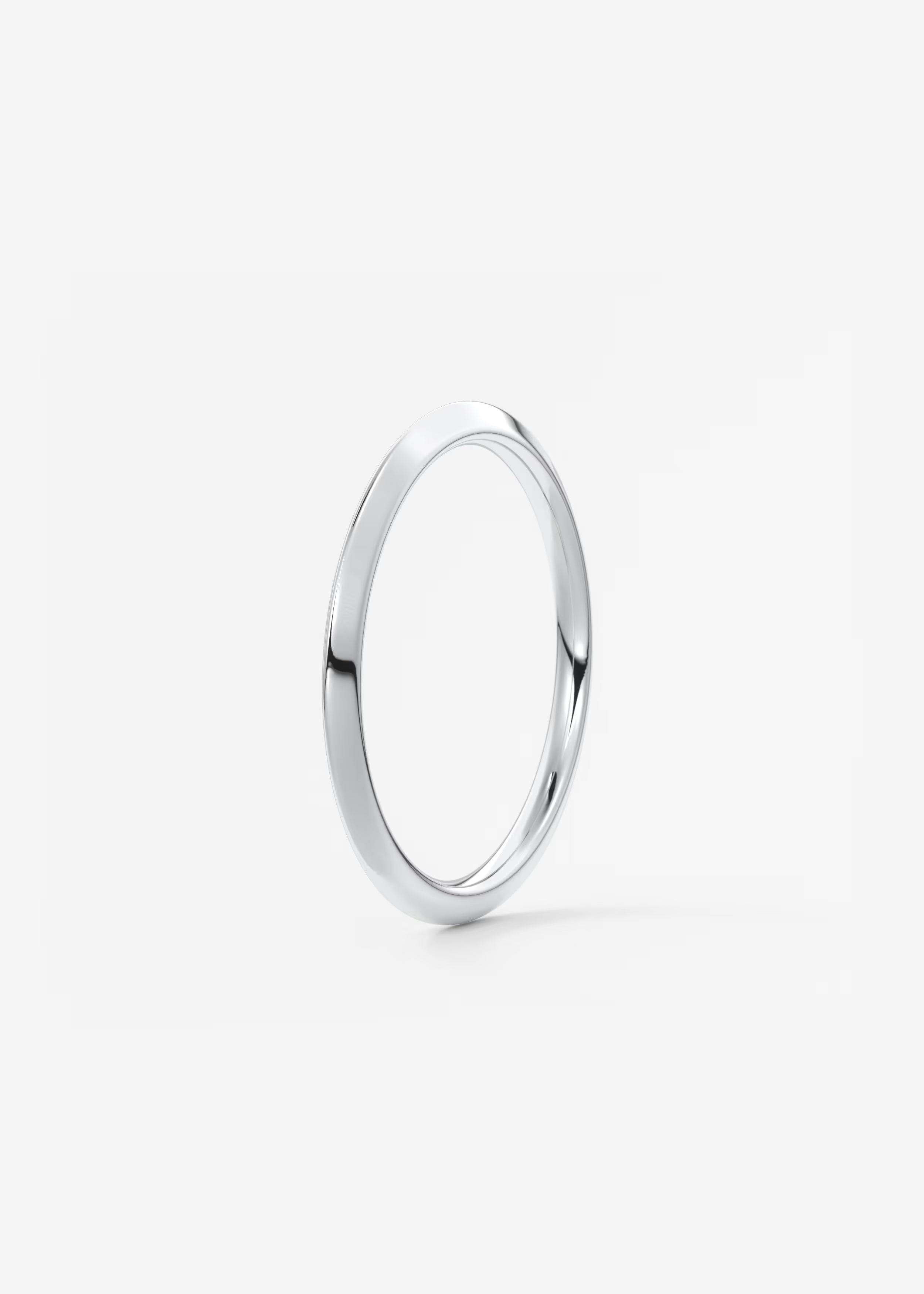 Ultra‑Slim Polished Gold Band in Minimalist Design