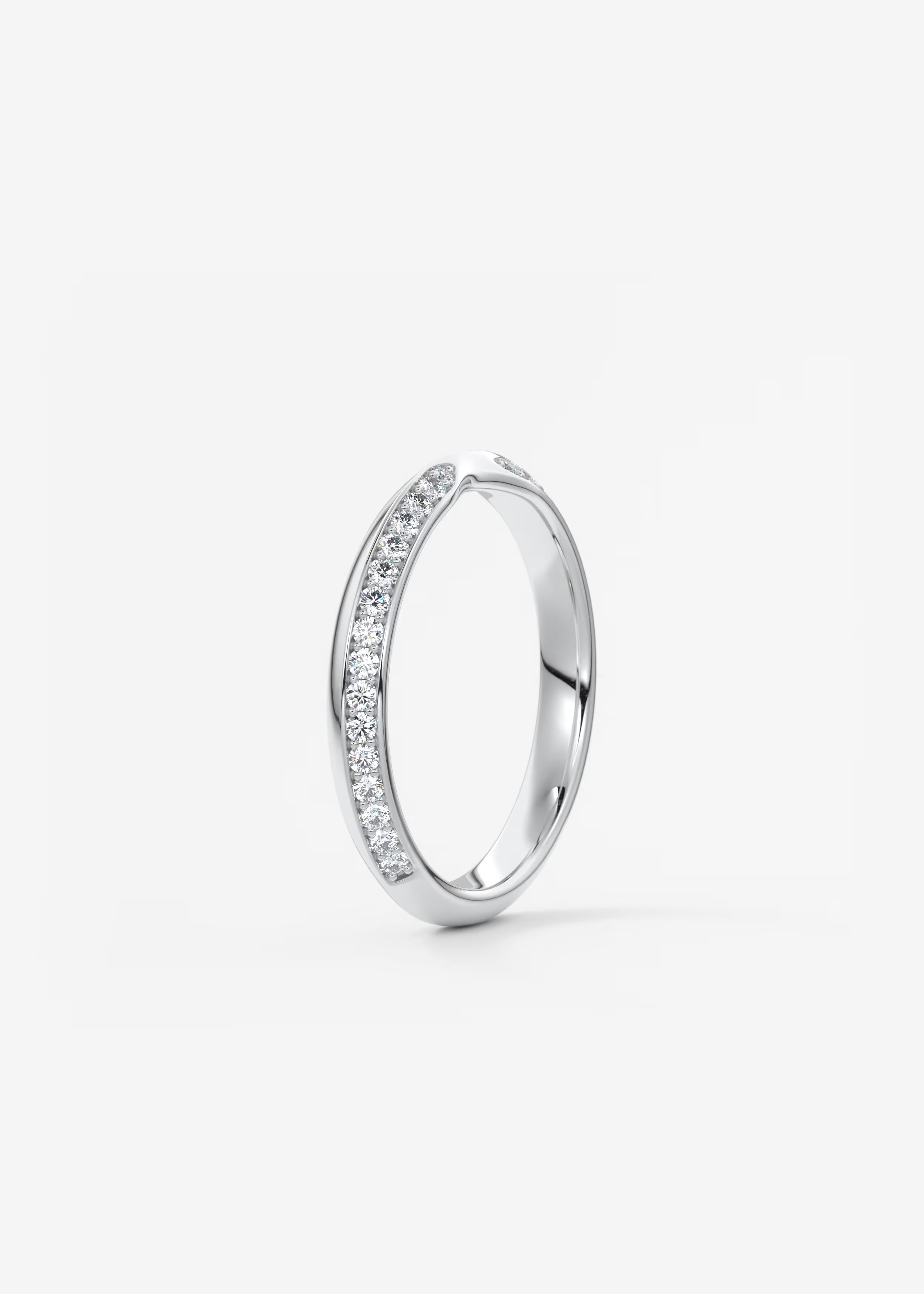 Gold Wave Diamond Band with Lab‑Grown Round Accents