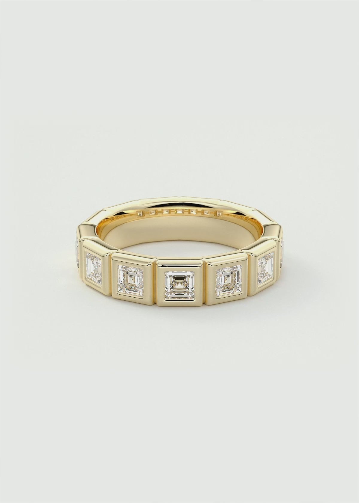 Gold Band with Square Bezel‑Set Lab‑Grown Diamonds in Modern Geometric Design